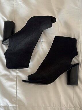Steve Madden Black Booties
